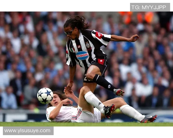 足球明星背后的家庭故事：成就、挑战与亲情的完美交织